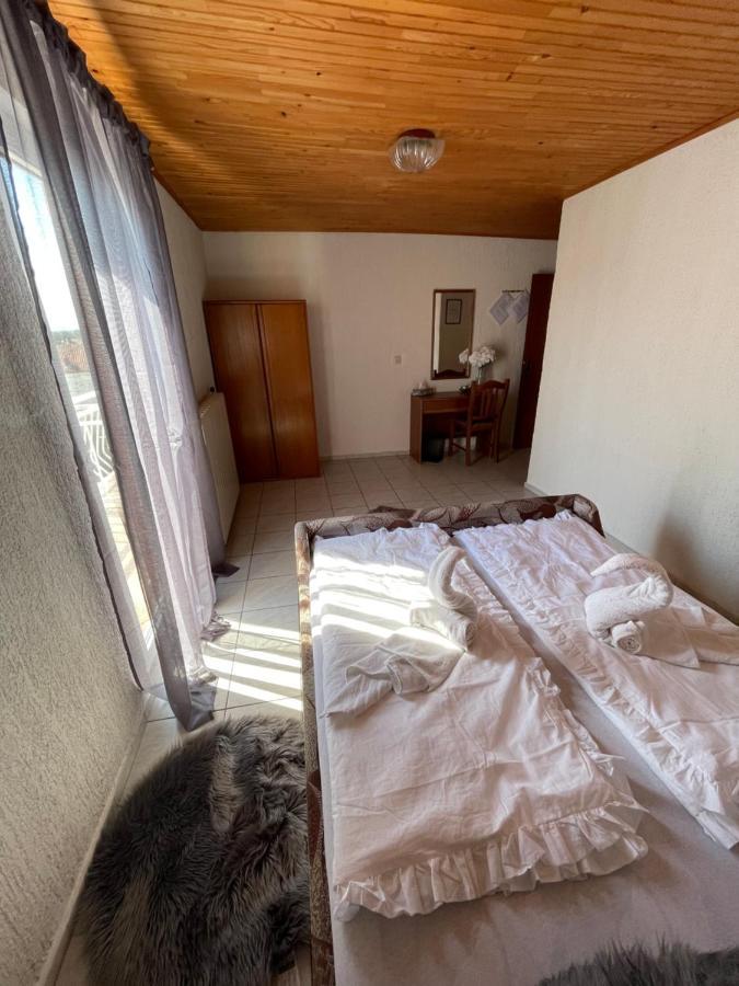 מלון יאדראנובו Haus Silvia מראה חיצוני תמונה